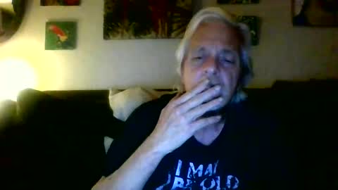 Snapshot of jay_jay1475 chatting on 12/18/24, 03:15 jay-jay1475 online show from 12/18/24, 03:15