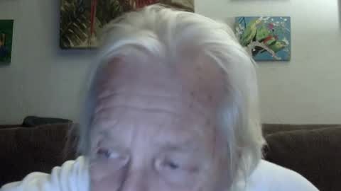 Snapshot of jay_jay1475 chatting on 01/14/25, 03:01 jay-jay1475 online show from 01/14/25, 03:01