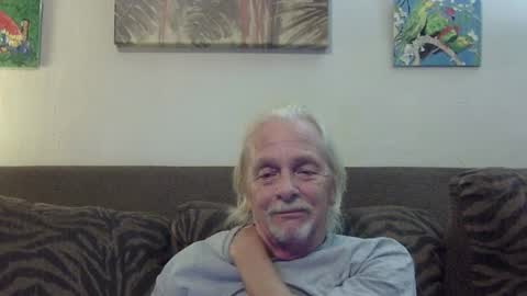 Snapshot of jay_jay1475 chatting on 10/10/25, 07:35 jay-jay1475 online show from 10/10/25, 07:35