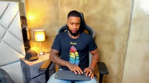 Snapshot of jay_jhonson chatting on 12/23/25, 03:04 jay jhonson online show from 12/23/25, 03:04