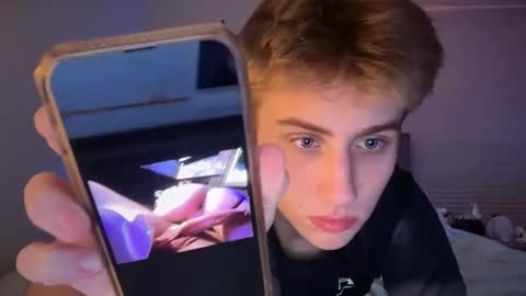 Snapshot of jay_playz chatting on 04/04/26, 03:16 Jay online show from 04/04/26, 03:16