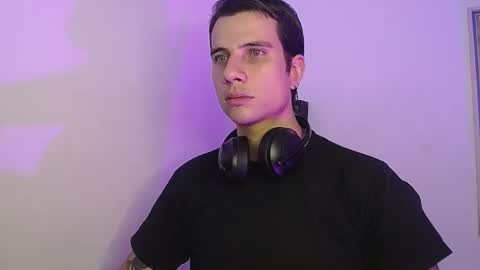 Jay Alvarrez online show from 12/31/24, 02:36