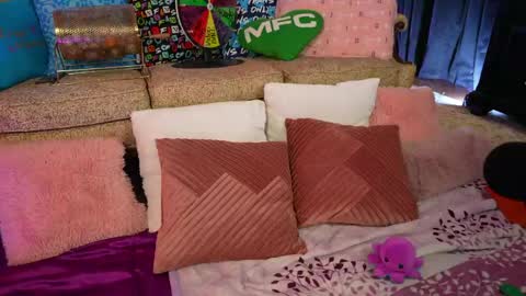 JennyBlighe online show from 05/03/26, 11:00