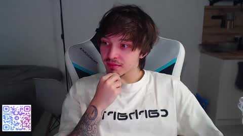 Jayce online show from 11/11/25, 12:27