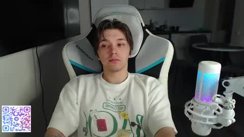 Snapshot of jayce_icestone chatting on 07/06/26, 03:03 Jayce online show from 07/06/26, 03:03