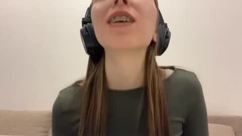 Snapshot of jayehubiak chatting on 02/28/26, 12:17 Isabella Rose online show from 02/28/26, 12:17