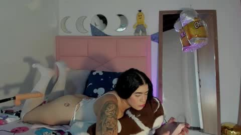 jazmin  online show from 10/07/25, 06:16