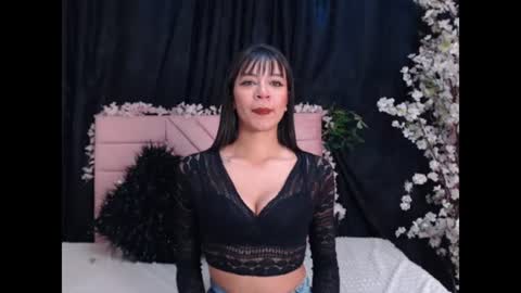 Snapshot of jazmin_crown chatting on 08/01/26, 12:26 jazmin_crown online show from 08/01/26, 12:26