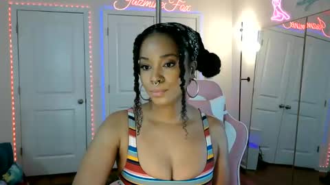 Jazmine Fox online show from 05/18/26, 04:46