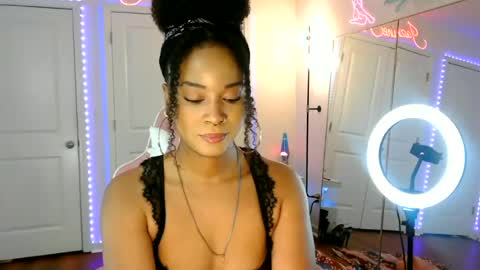 Snapshot of jazminefox chatting on 07/07/26, 08:13 Jazmine Fox online show from 07/07/26, 08:13