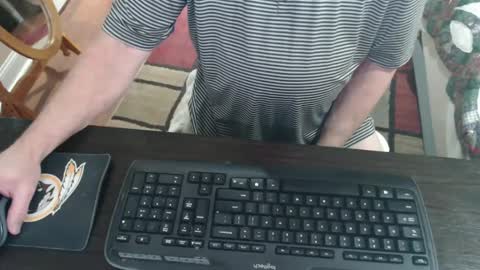 Snapshot of jazyguy4u chatting on 02/20/25, 01:36 jazyguy4u online show from 02/20/25, 01:36