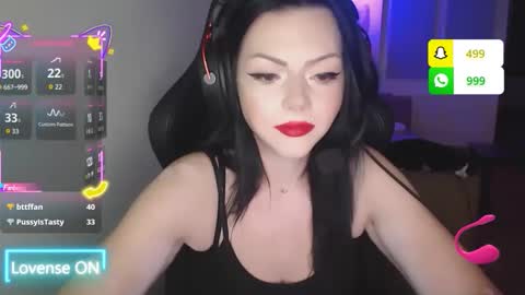 Snapshot of jazzminneluvv chatting on 09/14/25, 07:24 JAZZMINNE LOVE online show from 09/14/25, 07:24
