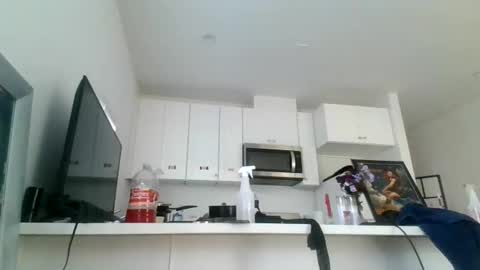 Jazzystelo online show from 09/21/25, 05:03