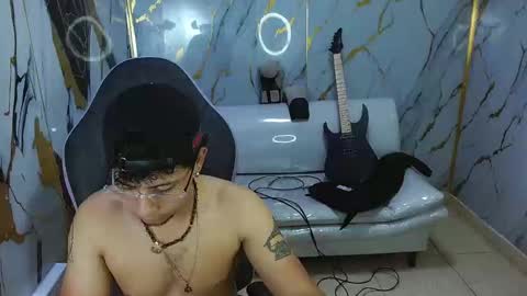 jbarto_ online show from 06/01/26, 03:08