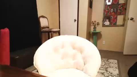 J Nicole online show from 10/19/25, 12:22