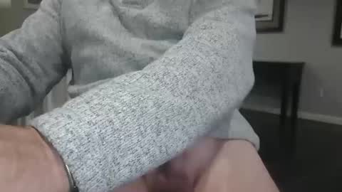 Snapshot of jc2290 chatting on 12/21/24, 02:37 jc2290 online show from 12/21/24, 02:37