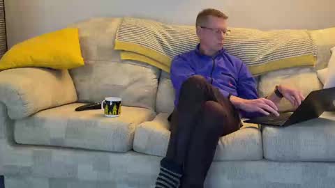 Snapshot of jcar57 chatting on 02/19/25, 04:33 Jon online show from 02/19/25, 04:33