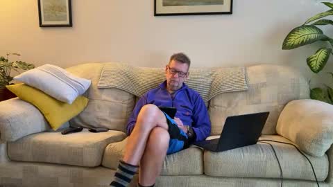 Snapshot of jcar57 chatting on 12/01/25, 03:06 Jon online show from 12/01/25, 03:06