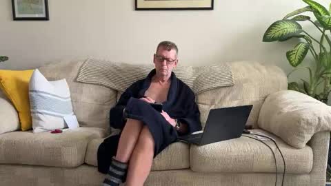 Snapshot of jcar57 chatting on 12/05/25, 10:57 Jon online show from 12/05/25, 10:57