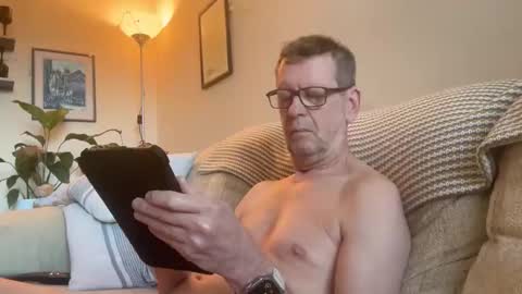 Snapshot of jcar57 chatting on 01/07/26, 11:23 Jon online show from 01/07/26, 11:23