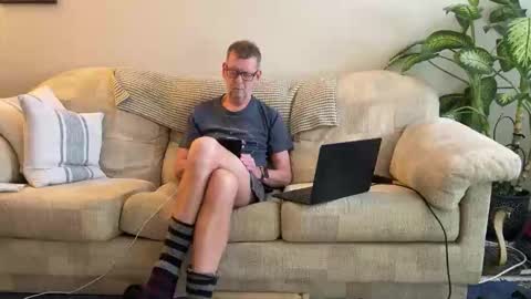 Snapshot of jcar57 chatting on 01/09/26, 10:51 Jon online show from 01/09/26, 10:51