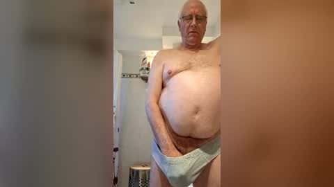 Snapshot of jdegroot056 chatting on 07/12/26, 06:32 Daddy J online show from 07/12/26, 06:32