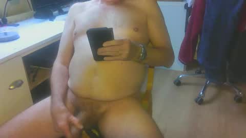 jdegroot7 online show from 12/14/25, 07:58