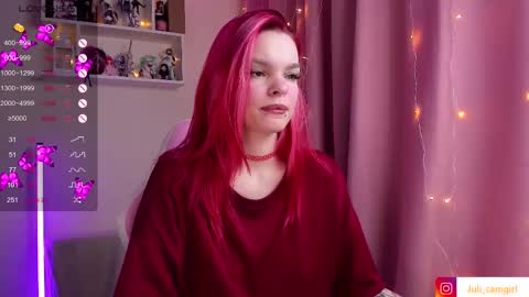 Julia online show from 03/05/25, 04:46