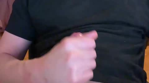 Snapshot of jeaboi chatting on 12/17/24, 05:15 jeaboi online show from 12/17/24, 05:15