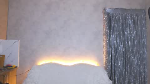 Angel online show from 01/01/25, 08:13