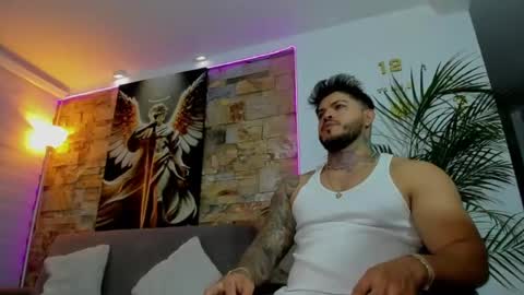 Snapshot of jean_lopez chatting on 07/03/26, 04:41 Jean axelcrow Modelo Independiente online show from 07/03/26, 04:41