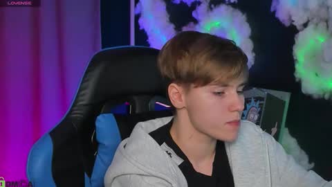 jean_wilsons online show from 12/21/25, 11:17