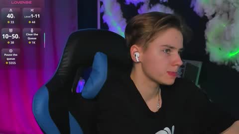 jean_wilsons online show from 12/22/25, 11:18