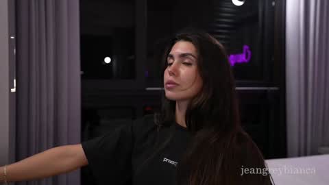 Bianca online show from 10/07/25, 07:55