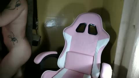 Snapshot of jeanny_babe chatting on 04/20/26, 01:03 jeanny_babe online show from 04/20/26, 01:03