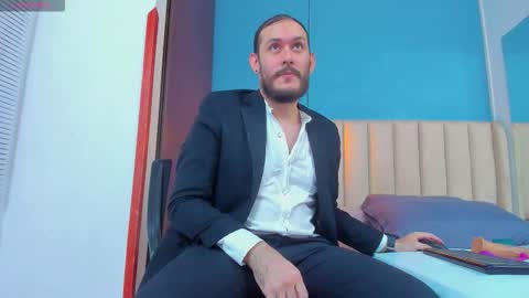 Jeanpiere online show from 12/05/25, 02:53