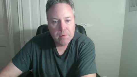 JE online show from 11/13/25, 02:43