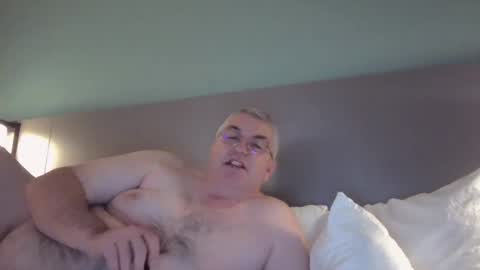 Snapshot of jecko71 chatting on 01/26/25, 08:03 dadbody71 online show from 01/26/25, 08:03