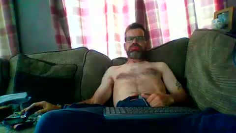 Snapshot of jediknight2 chatting on 07/11/26, 10:07 Matt online show from 07/11/26, 10:07