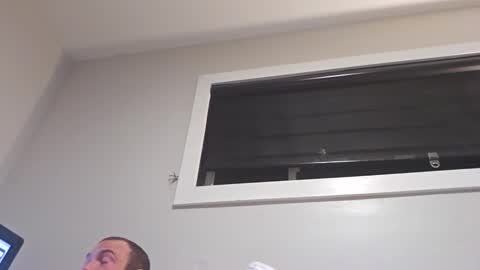 Snapshot of jedilaur chatting on 12/02/25, 10:31 jedilaur online show from 12/02/25, 10:31