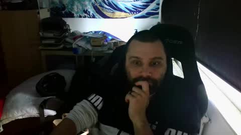 you may know me lol online show from 04/05/26, 04:15