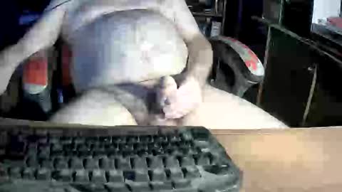 Snapshot of jeff_40962 chatting on 12/18/25, 01:33 Jeffrey Sinclair online show from 12/18/25, 01:33