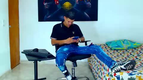 Snapshot of jeffer21_hot chatting on 01/28/25, 05:32 jeffer21_hot online show from 01/28/25, 05:32