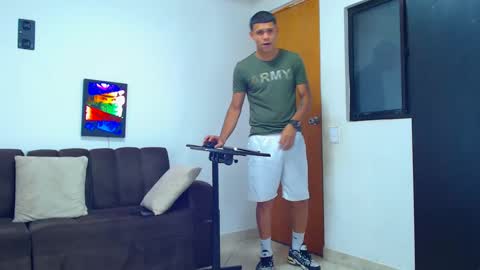 Snapshot of jeffer21_hot chatting on 09/26/25, 10:14 jeffer21_hot online show from 09/26/25, 10:14