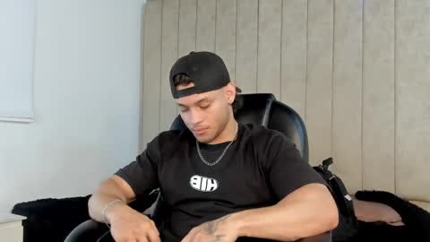 jeicob gagnon online show from 10/18/25, 05:54