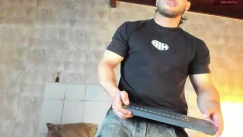 Snapshot of jeicob_gagnon chatting on 06/24/26, 04:39 jeicob gagnon online show from 06/24/26, 04:39