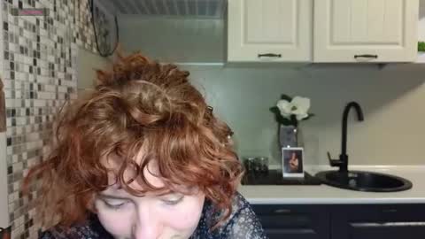 Snapshot of jelly_cherry chatting on 02/12/25, 05:15 Emily online show from 02/12/25, 05:15