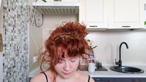 Snapshot of jelly_cherry chatting on 03/11/25, 07:04 Emily online show from 03/11/25, 07:04