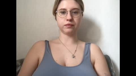 Inna  online show from 03/25/26, 08:09