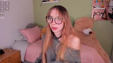 Snapshot of jelly_w5 chatting on 07/11/26, 01:52 Jelly online show from 07/11/26, 01:52
